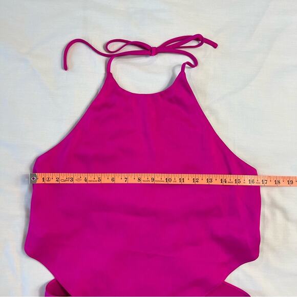 DO+BE Women's Medium Hot Pink Barbiecore Crop Halter Top Ties Around Back Shirt - Picture 3 of 7